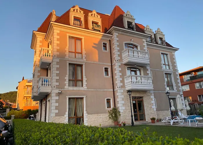 Aristokrat 酒店 3*