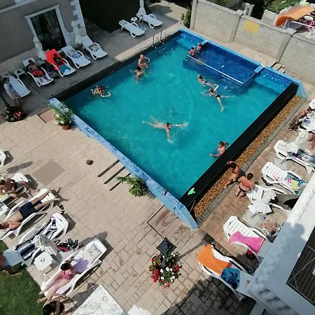 Aristokrat Отель 3*