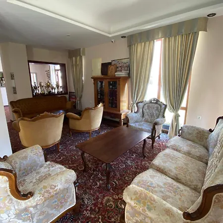 Отель Aristokrat Обзор